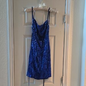 Elegant Blue Sequin Backless Dress